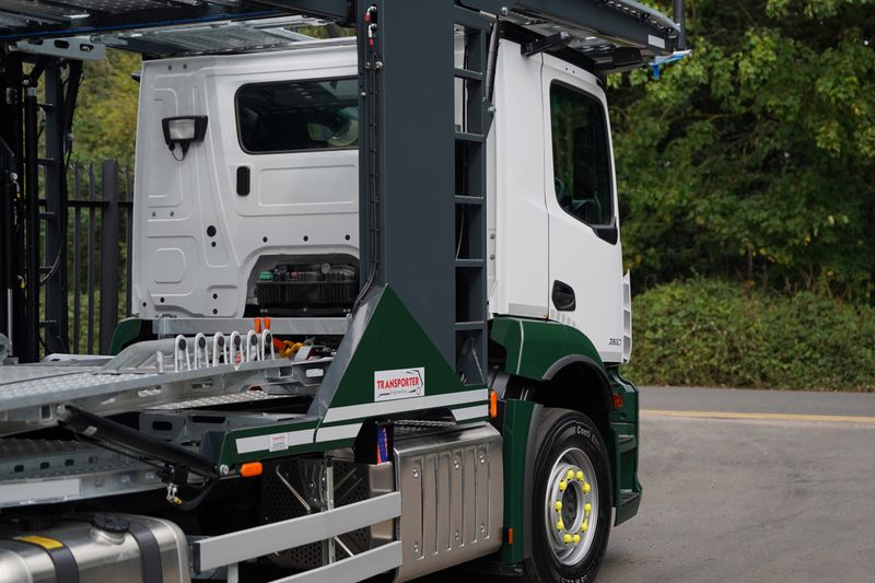 New truck arrives at Hilton Coachworks