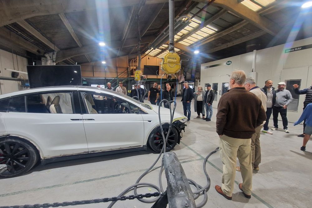 Telsa Owners Club UK Visits Hilton Coachworks