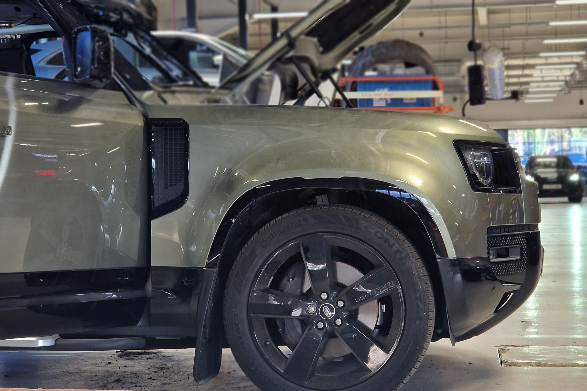 Land Rover closeup of the front quarter